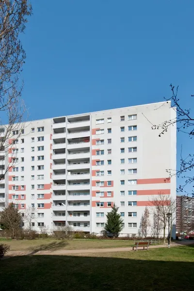 Helle 3 Zimmer Wohnung mit tollem Ausblick! — photo 1